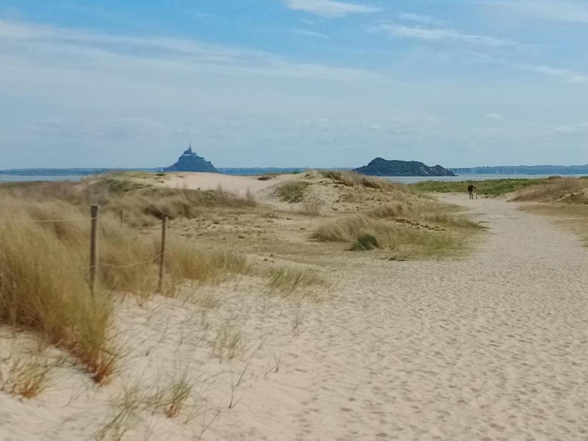 Villa Domaine Des Tisseys Vue Sur Le Mont St Michel Dragey Esterno foto